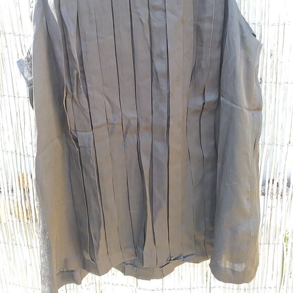 Women's Black Silk Pleated Button Down Tank Top - S - Picture 13 of 14